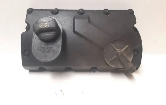 Volkswagen Touran I Rocker cam cover 038103475