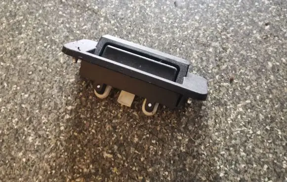 Tailgate opening switch