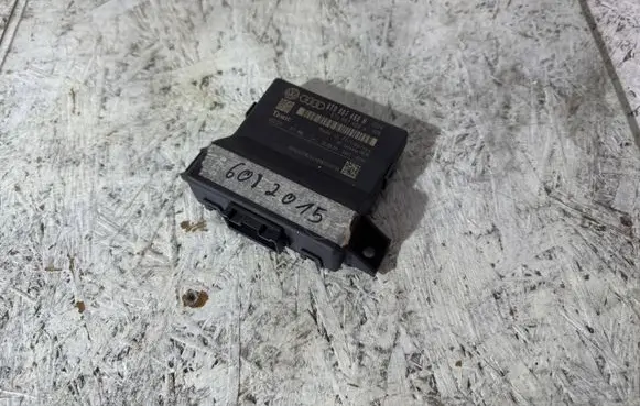 Audi A4 S4 B8 8K Gateway control module 8T0907468H