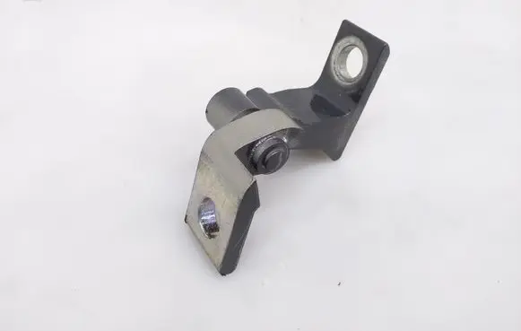 Volkswagen Golf VIII Rear door upper hinge 5H0833401A