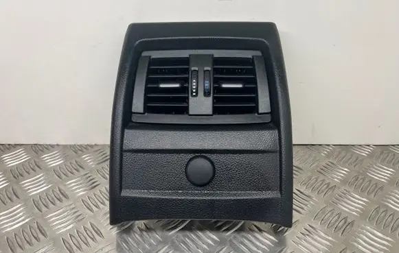 BMW 3 F30 F35 F31 Rear air vent grill 9207330 64229207330