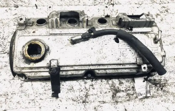 Mitsubishi Galant Rocker cam cover 