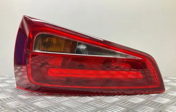 Audi A1 Tailgate rear/tail lights 8X0945094