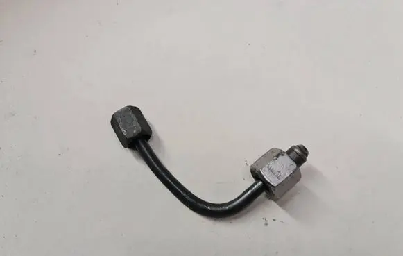 Opel Zafira B Fuel injector supply line/pipe 
