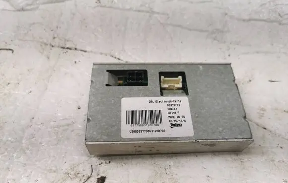 Volkswagen PASSAT B7 Light module LCM 89393773 937730631280788
