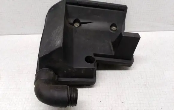Mercedes-Benz A W168 Vacuum air tank A1661400087 81094082 2900302889