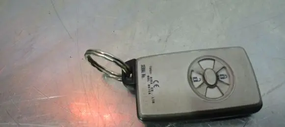 Toyota RAV 4 (XA30) Ignition key/card 