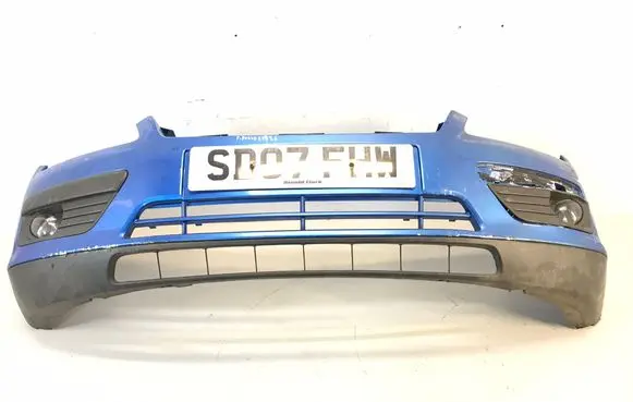 Ford Focus Front bumper K1926