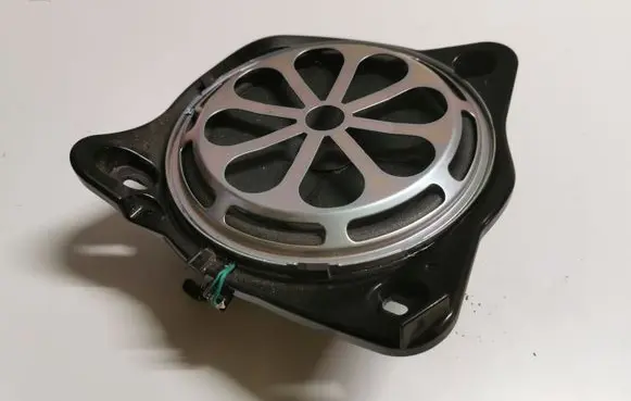 Mercedes-Benz C W205 Subwoofer speaker A2058201600