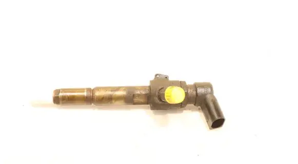 Fuel injector