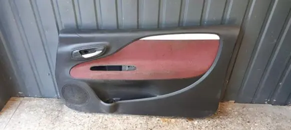 Fiat Grande Punto Front door card panel trim