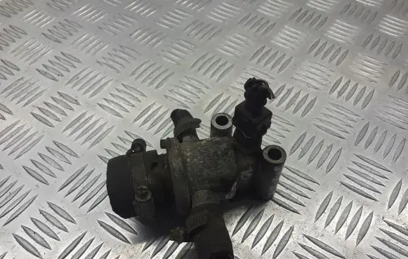 Thermostat/thermostat housing