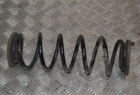 Volkswagen Scirocco Rear coil spring