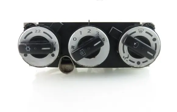 Mitsubishi Colt Interior fan control switch 69657032