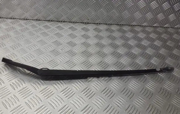 Audi A6 S6 C6 4F Front wiper blade arm