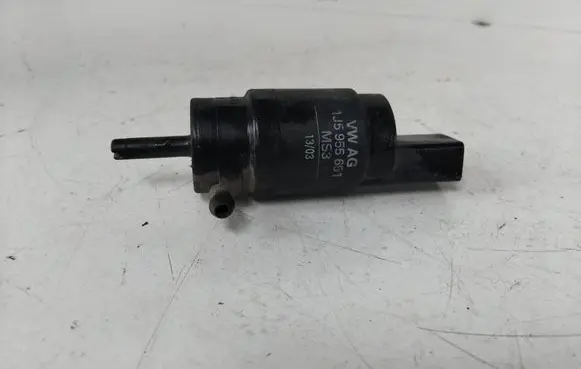 Audi A6 S6 C6 4F Windscreen/windshield washer pump 1J5955651