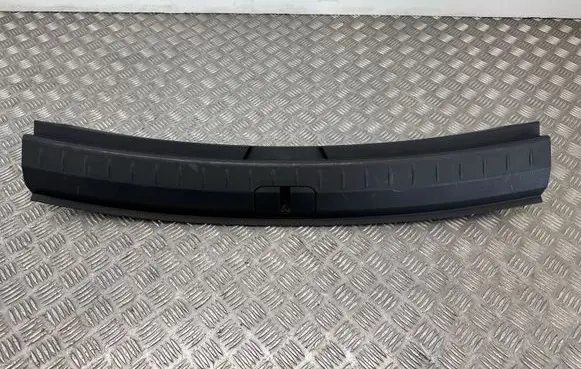 Fisker Ocean Trunk/boot sill cover protection FM2940310189A