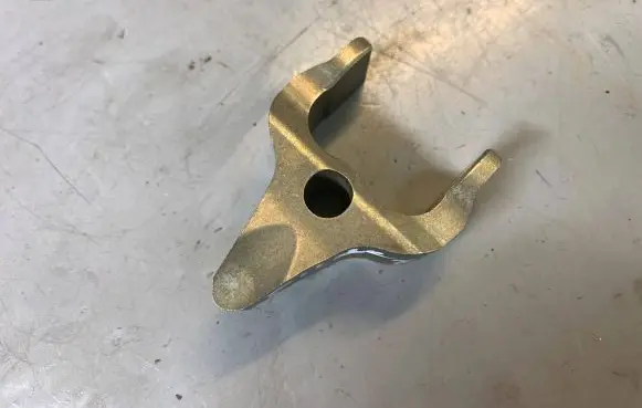 BMW 5 F10 F11 Fuel Injector clamp holder 13537797881 13538578607