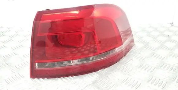 Volkswagen PASSAT B7 Rear/tail lights 3AF945096E