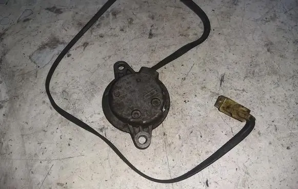 Volvo V40 Valve oil control 0232101