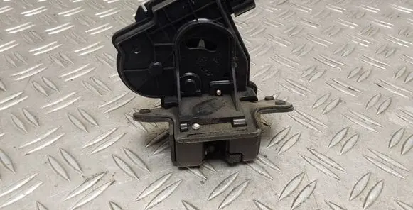 Toyota Urban Cruiser (XP110) Tailgate/trunk/boot lock/catch/latch 