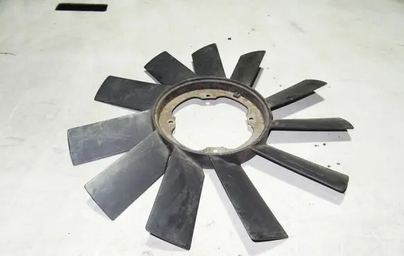 BMW 3 E36 Fan impeller 17233639