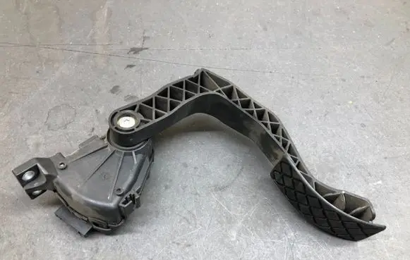 Volkswagen Phaeton Accelerator throttle pedal 3D1721503H