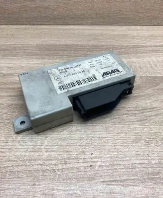 Mercedes-Benz E W211 Central console control unit A2118205026