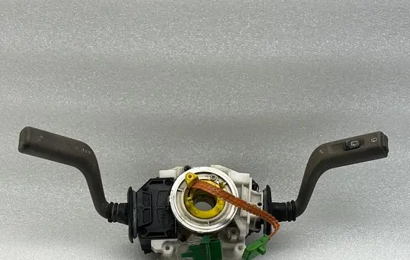 Volvo S40, V40 Wiper turn signal indicator stalk/switch 30808928