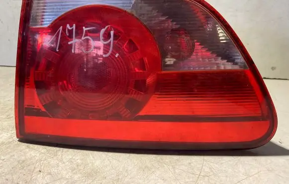 Seat Altea XL Tailgate rear/tail lights 5P8945094E 5P8945108C SBVCX3A602