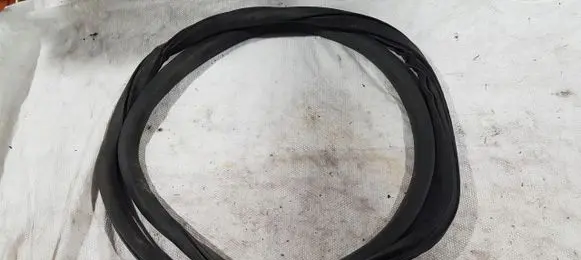 Seat Leon (5F) Rubber seal rear door 