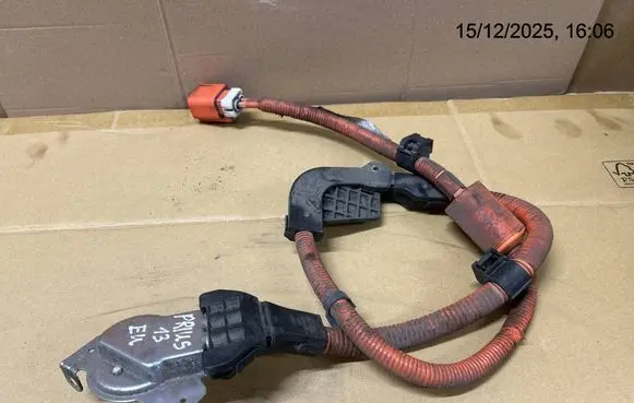 Toyota Prius+ (ZVW40) High voltage cable 8212247030