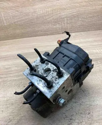 Audi A4 S4 B5 8D ABS Pump 0273004281 8E0614111AB WithPlug