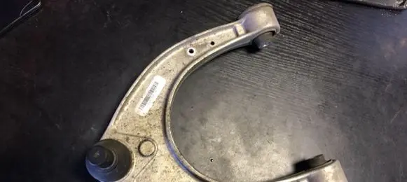 BMW 7 F01 F02 F03 F04 Front upper control arm/wishbone 6775967