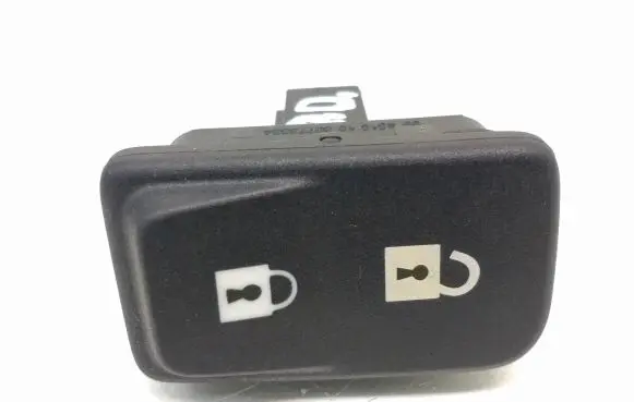 Volvo C30 Central locking switch button 30773333 03451500 03451510