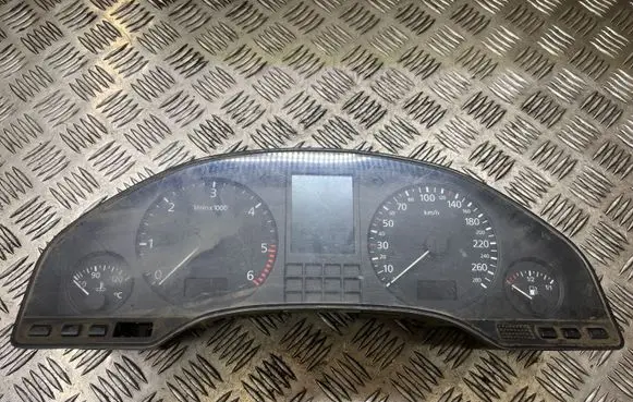 Audi A8 S8 D2 4D Speedometer (instrument cluster) 88311263