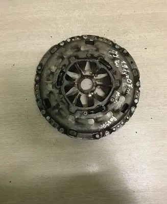 Volkswagen PASSAT B6 Pressure plate 
