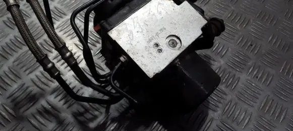 Volkswagen PASSAT B6 ABS Pump 3C0614109 1642050116420301-A