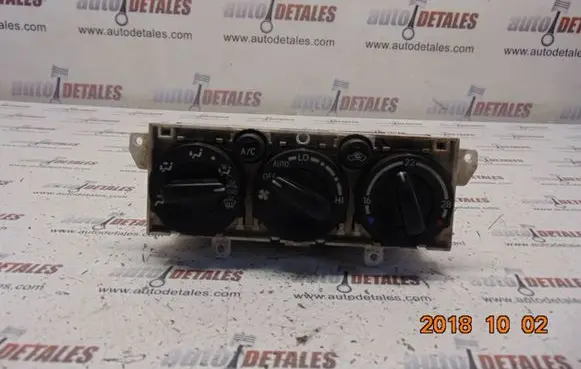 Toyota Avensis T220 Climate control unit 5590005091