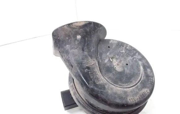 Audi A4 S4 B6 8E 8H Horn signal 8E0951221