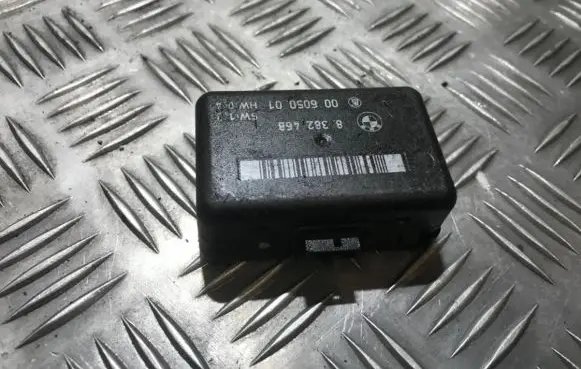 BMW 5 E39 Rain sensor 8382468 00605001