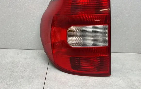 Skoda Yeti (5L) Rear/tail lights 5L0945095