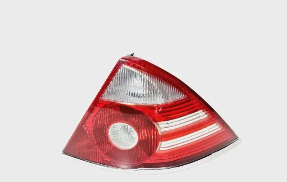 Ford Mondeo Mk III Rear/tail lights 1S7113404A 1S7113404