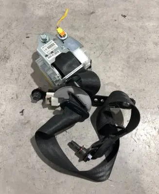 Hyundai i40 Front seatbelt 888103Z000 888203Z000