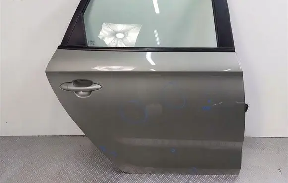 KIA Carens III Rear door 