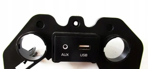 Hyundai i30 AUX in-socket connector 96120G2050