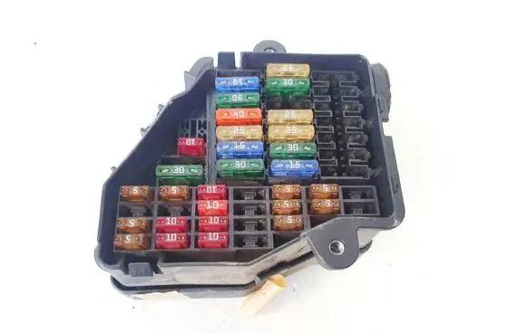 Audi A6 S6 C6 4F Fuse box set 0510321652 5261