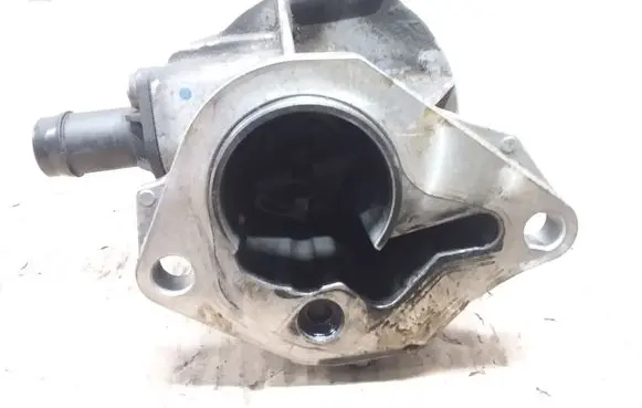 Renault Kangoo I Vacuum pump