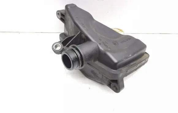 Mercedes-Benz ML W164 Intake resonator A6421400087