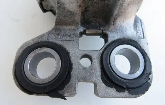 Volvo V60 Engine mount bracket 3131687602